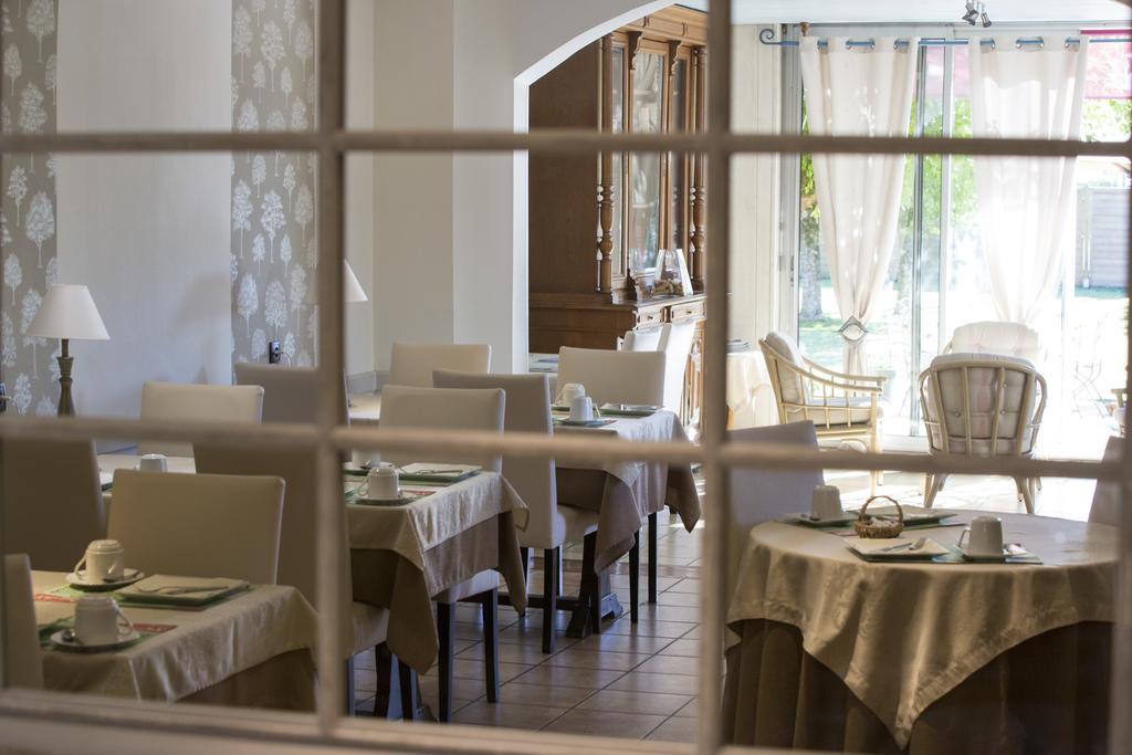 Auberge De La Terrasse Villersexel Eksteriør bilde